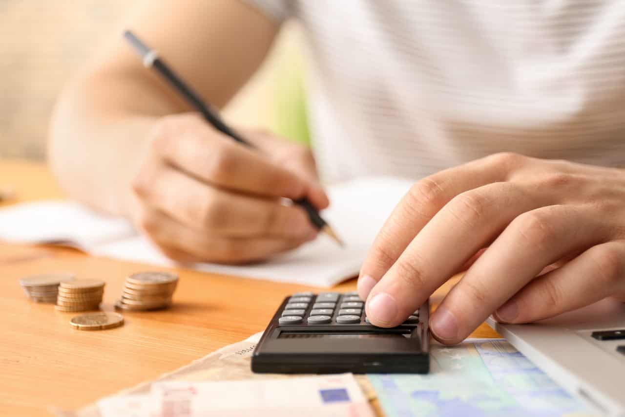 Para investir em um lote em 2019 consulte planos de financiamento