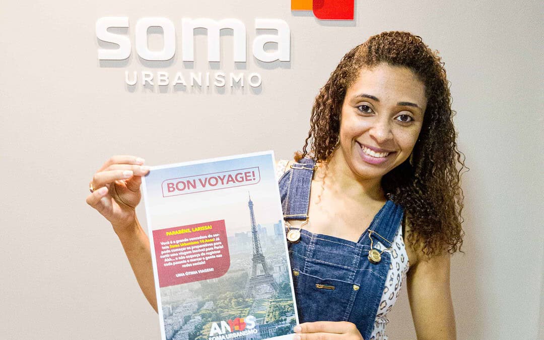 Soma 10 anos: confira uma entrevista com a ganhadora da viagem para Paris