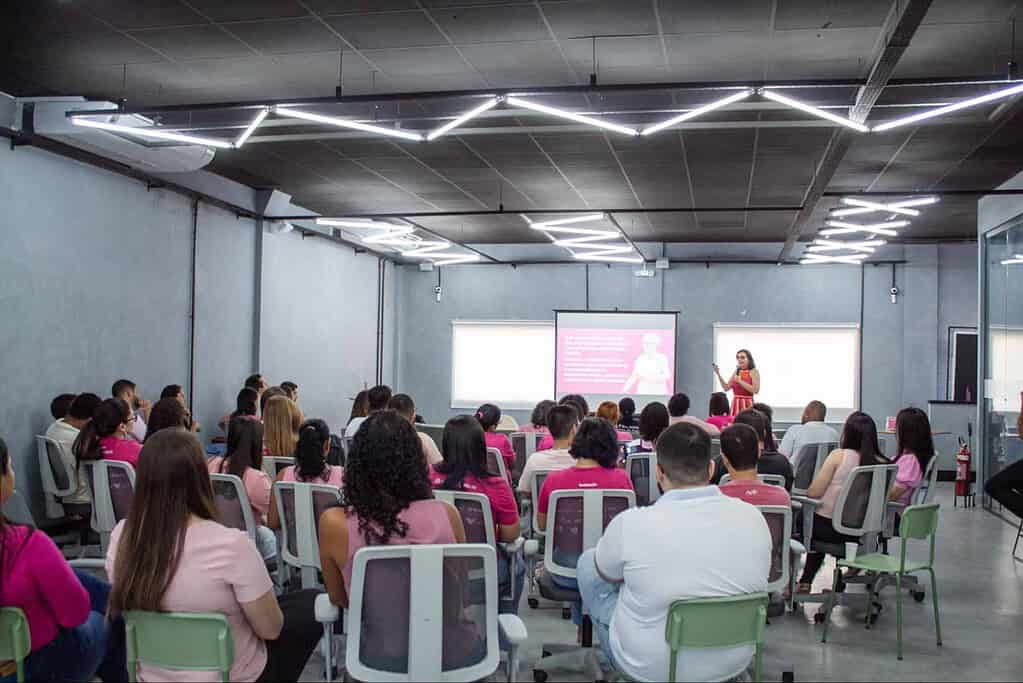 Registro de ação para o Outubro Rosa 2023, da Soma Urbanismo.