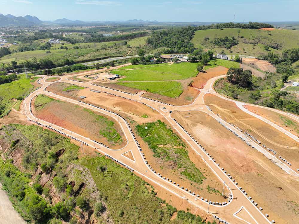 Vista aérea das obras do Residencial Soma Belavitta, em Aracruz.