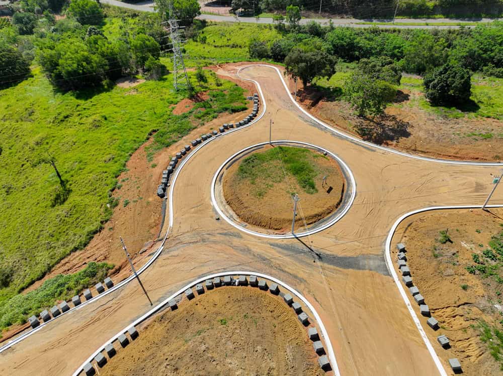 Vista aérea das obras do Residencial Soma Belavitta, em Aracruz.