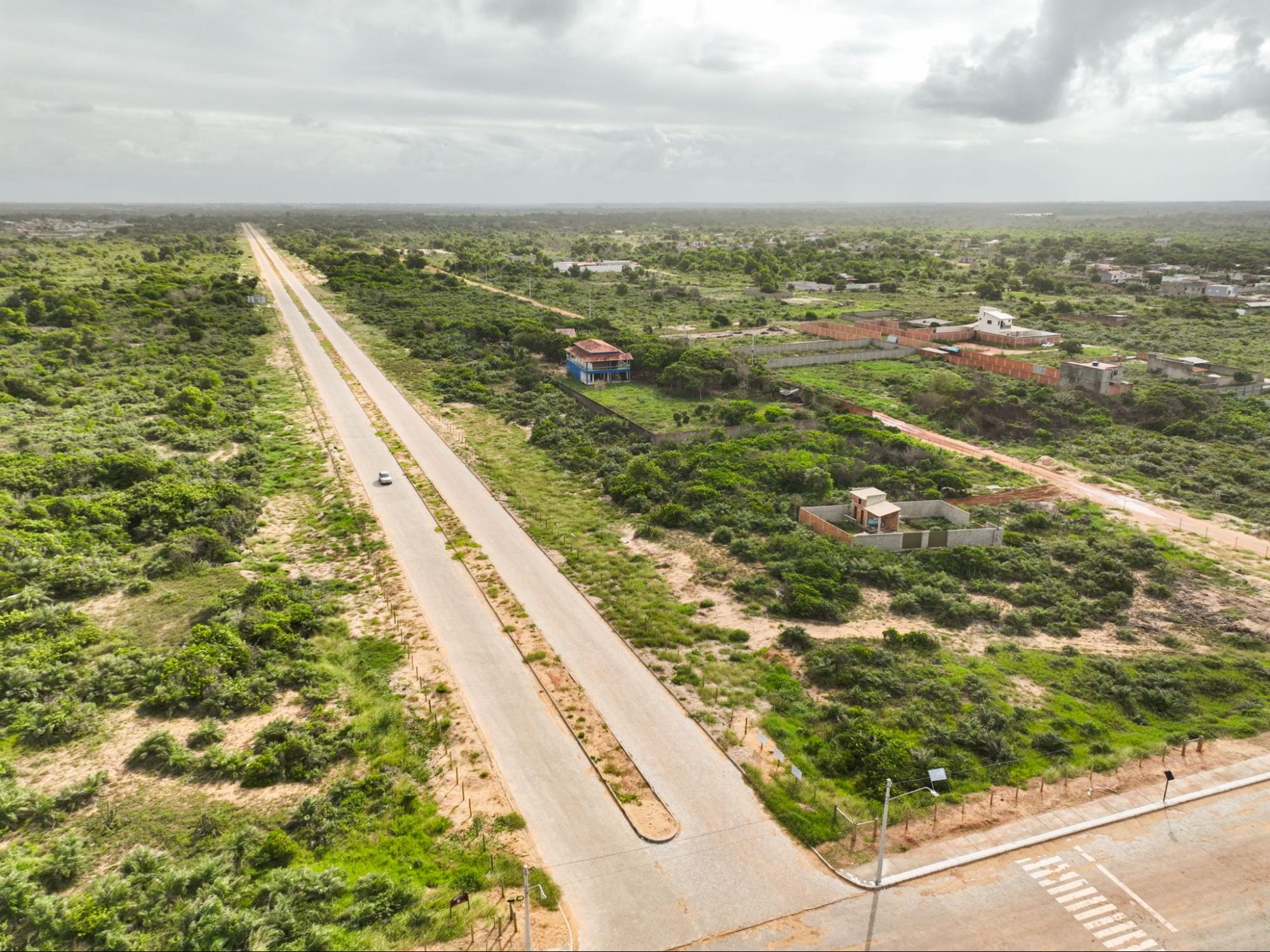 Imagem aérea do lado Norte de Guriri, onde a Soma Urbanismo lança novos lotes comerciais.