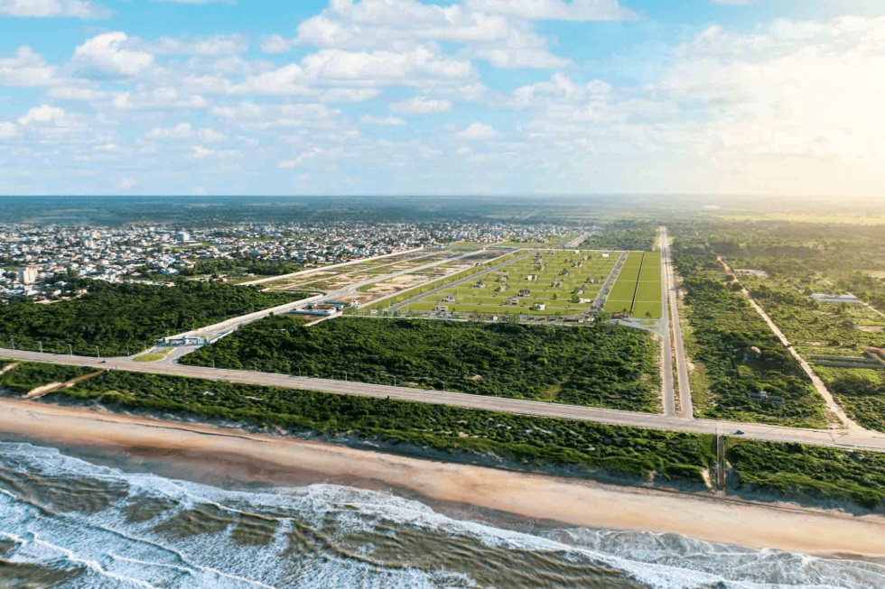 Imagem aérea perspectiva de empreendimento Soma Urbanismo ilustra post sobre o porquê de investir nos lotes da Soma Urbanismo e aproveitar o melhor momento de Guriri.