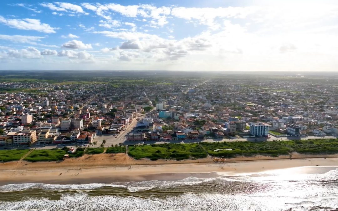 Imagem aérea do litoral Norte do Espírito Santo.